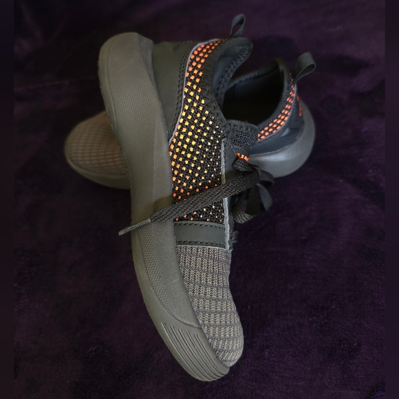 Shaq 3D Print Neon Athletic Sneaker - Picture 9 of 10